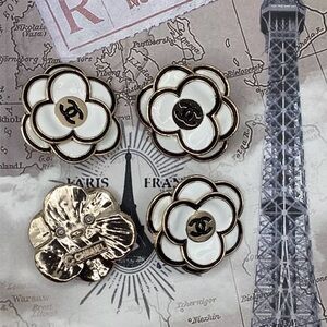 👀 100% AUTHENTIC Stamped SUPER RARE CHANEL BUTTONS!!😍